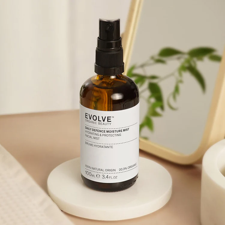 Daily Defence Moisture Mist